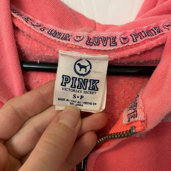 PINK Hoodie GUC - Picture 4 of 4